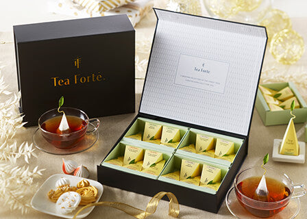 Tea Forté SELECT Box and glass teacups