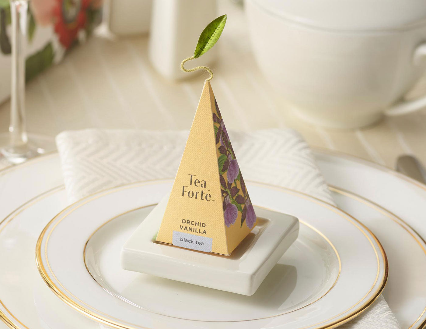 MAIN PDP | Tea Tray white on white tea with pyramid infuser on top