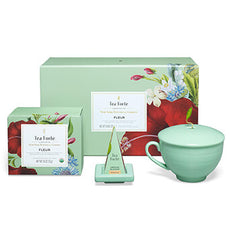 Fleur Gift Set with all items out in front of the closed box