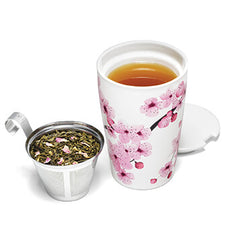 Kati Steeping Cup Hanami with lid off and infuser on table