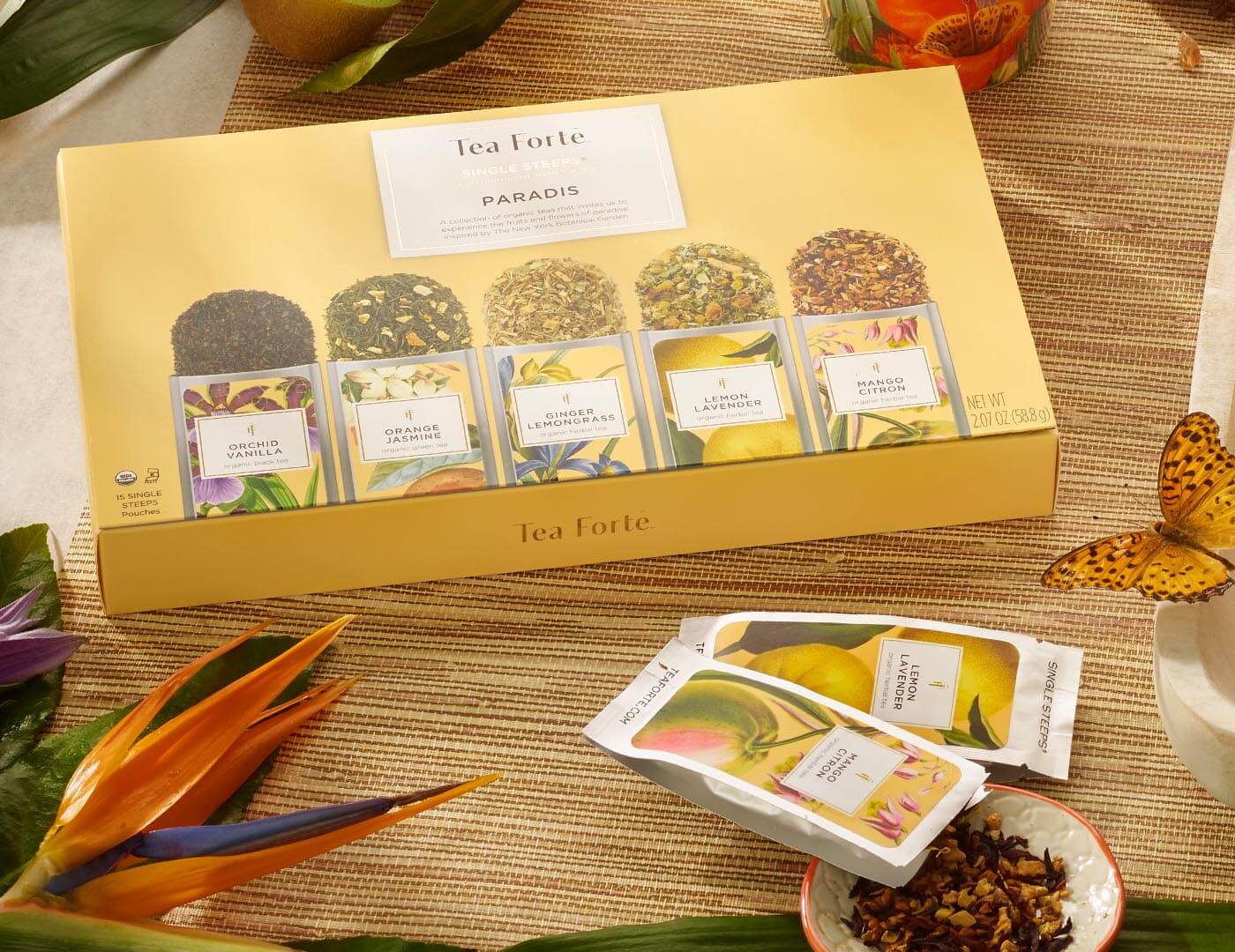 Paradis Single Steeps Sampler Box, closed, with open pouch
