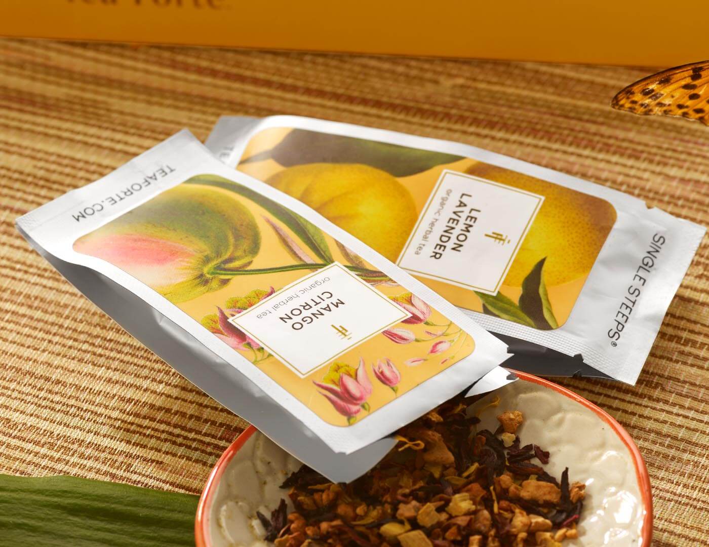 Paradis Single Steeps open pouches
